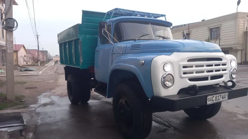 Zil samasval 4502 sotiladi