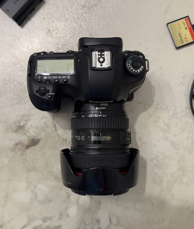 Canon 5D Mark III + EF 24-105mm f/4L IS USM (kit) 6