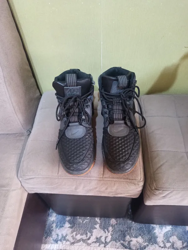 Высокие кроссовки Nike — фото 1