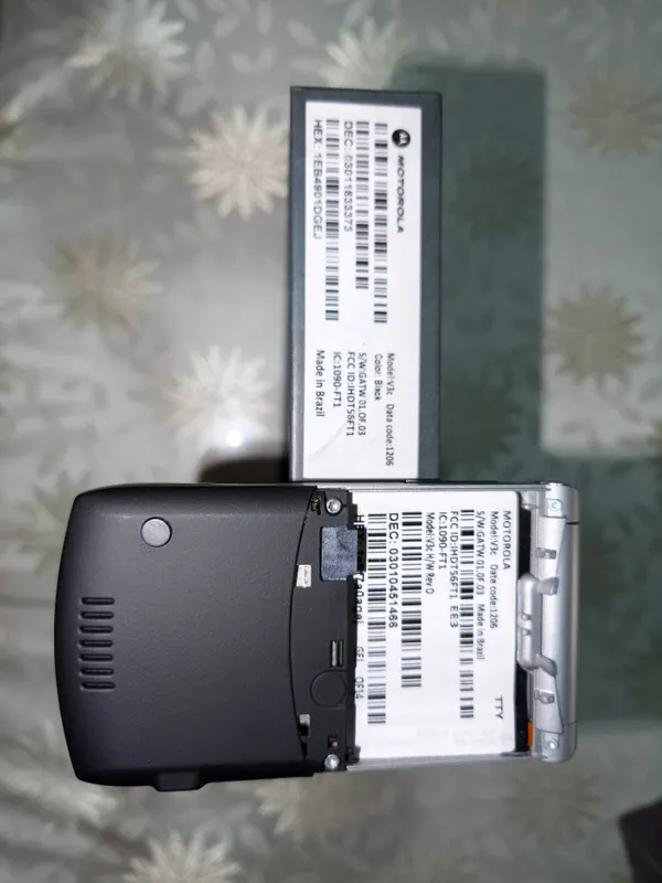 Motorola razr v3 3 Motorola razr v3 3