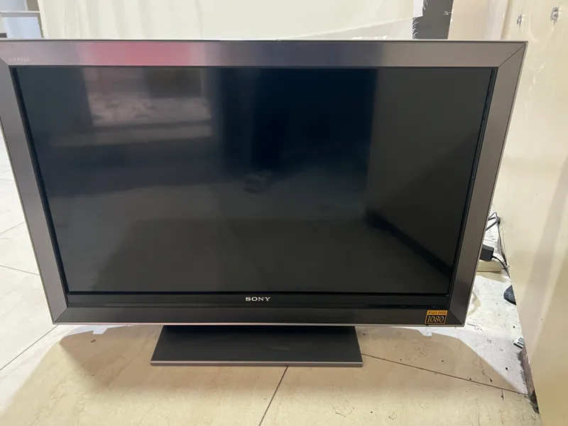 Sony bravia klv-40 300w 1
