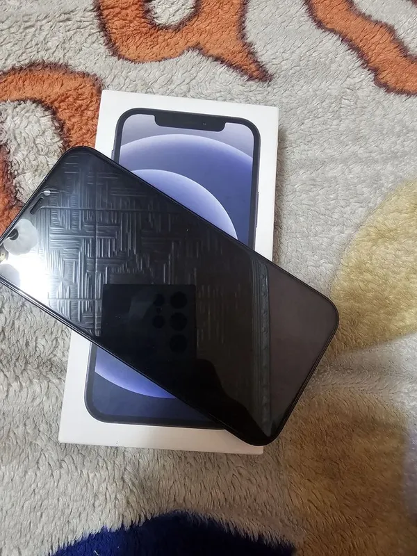 Продам Iphone 12 идиал 2 Продам Iphone 12 идиал 2