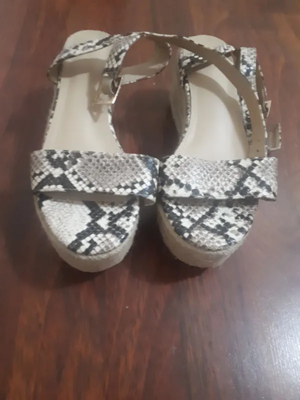 Yozgi ayollar sandallari yangi 3