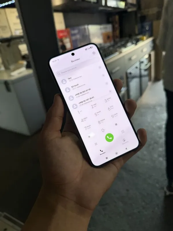 Xiaomi 14 sotiladi 3 Xiaomi 14 sotiladi 3