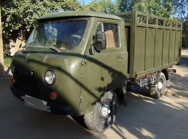 Uaz 3303 sotiladi