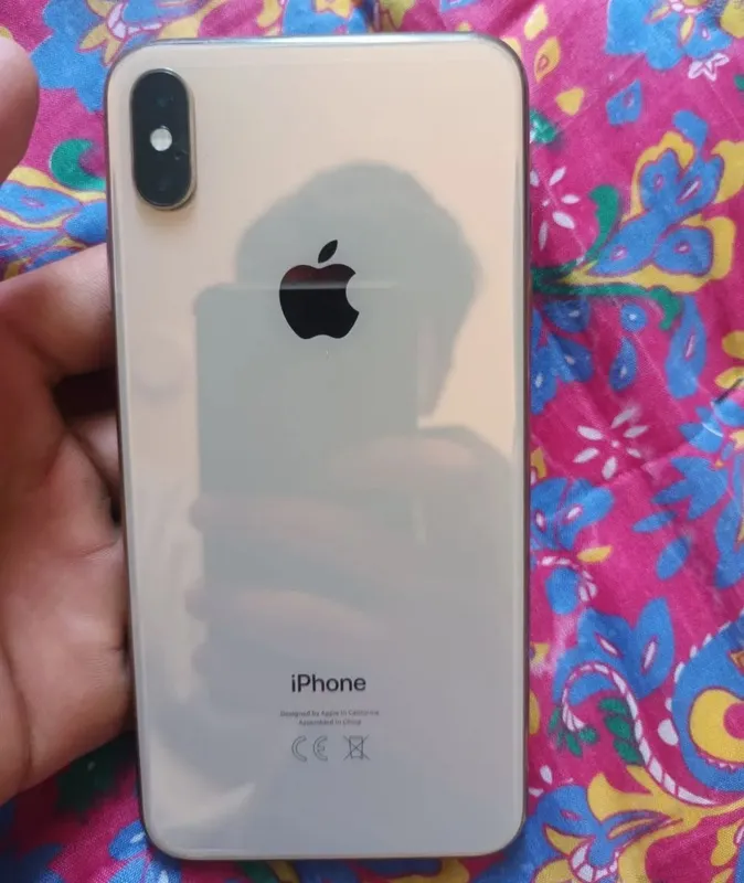 Iphone xs max в хорошем состоянии, 256, gold 2