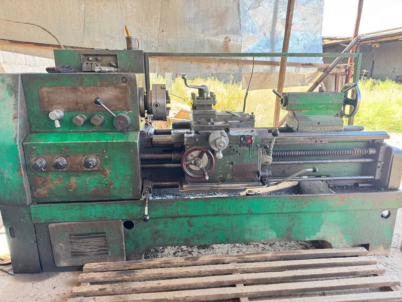 Sotiladi 1v62g tokarmiy stanok Sotiladi 1v62g tokarmiy stanok