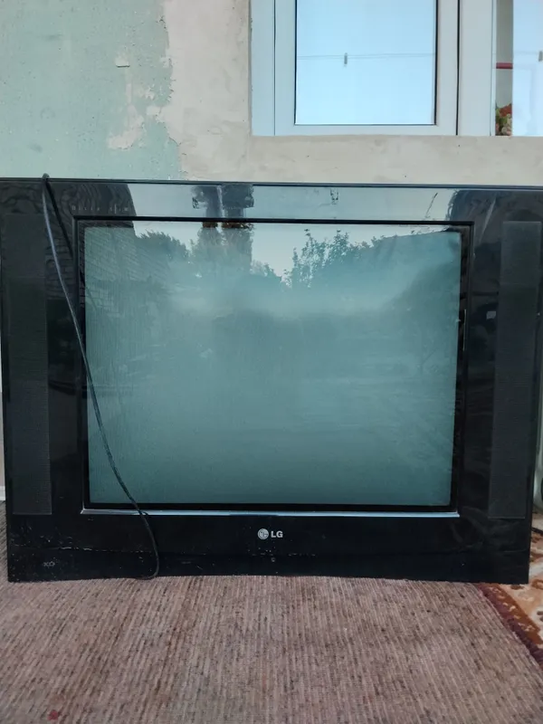 Продаётся телевизор LG, деньги не нужны Продаётся телевизор LG, деньги не нужны