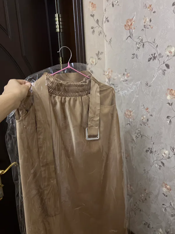 Юбка новая шелковая на праздники Юбка новая шелковая на праздники