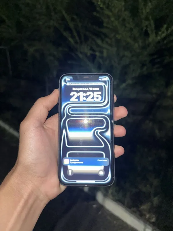 Iphone 11 64 gb. 2 Iphone 11 64 gb. 2