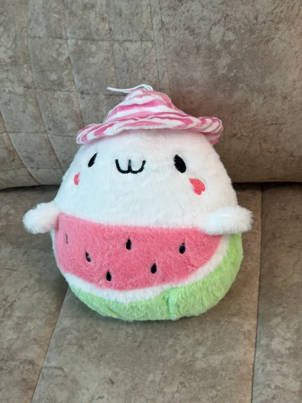 Игрушка среднего размера 1