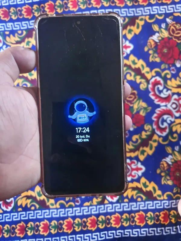 Redmi note 13 6/128 3 Redmi note 13 6/128 3