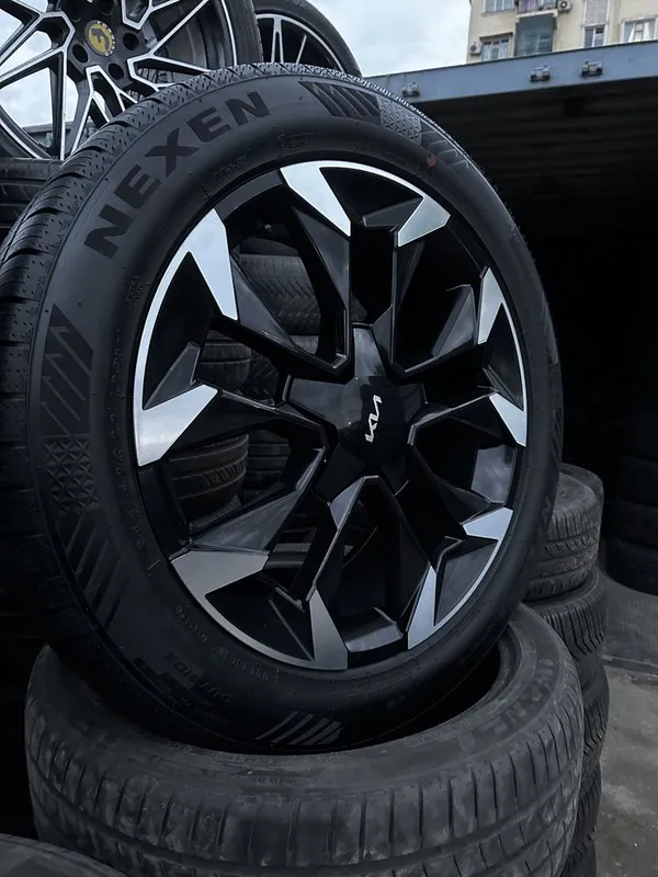 Kia sarento diska balon 2025-yil 2 Kia sarento diska balon 2025-yil 2