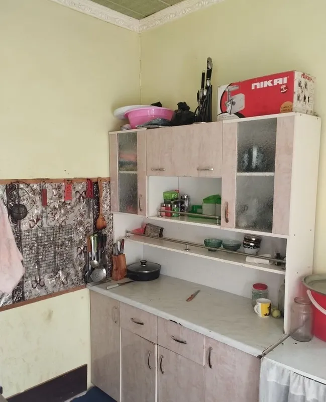 Navoiy, Narpay sentr hududida 8 sotih, 5 xonali uy sotiladi ! 6 Navoiy, Narpay sentr hududida 8 sotih, 5 xonali uy sotiladi ! 6