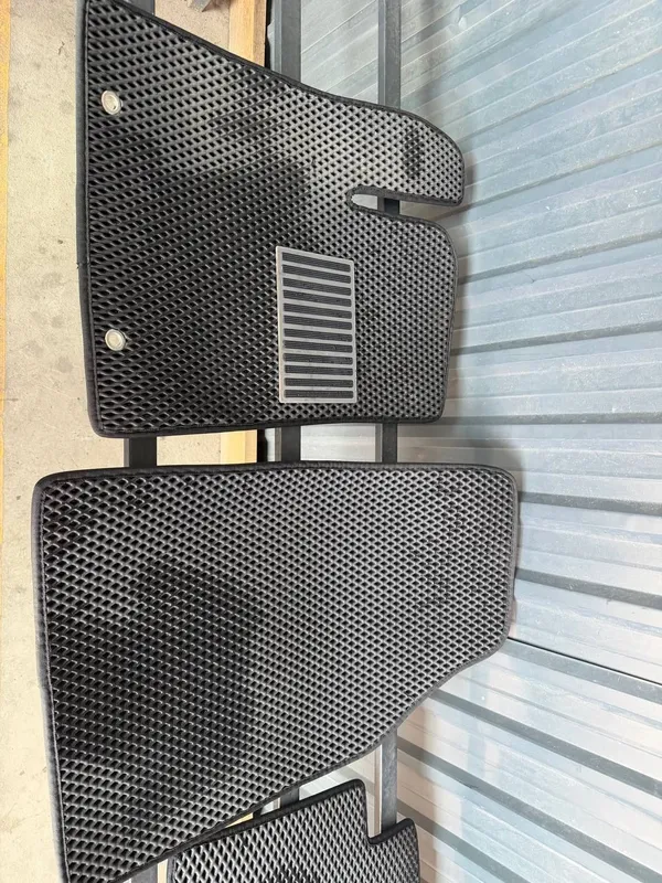 Продам б/у полики для авто 4 Продам б/у полики для авто 4