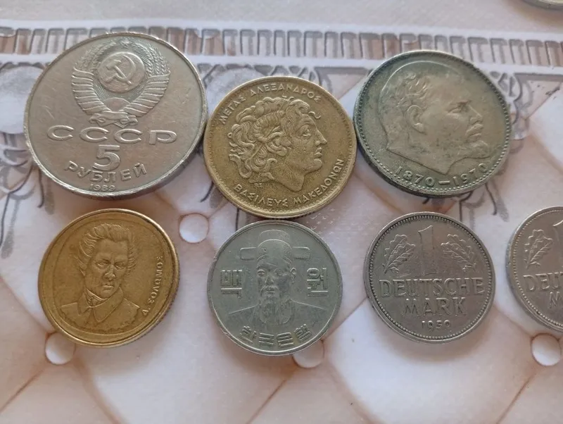 Продам коллекционные монеты (СССР / зарубежные 2