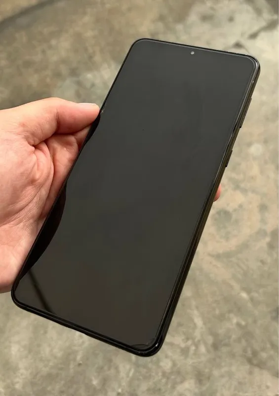 Samsung S21 Plyus ideal 3 Samsung S21 Plyus ideal 3
