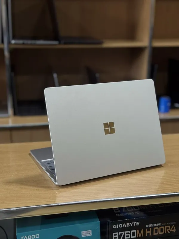 Windows Surface Go 2 Ideal xolatda 3 Windows Surface Go 2 Ideal xolatda 3