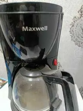Продается кофеварка Максвелл