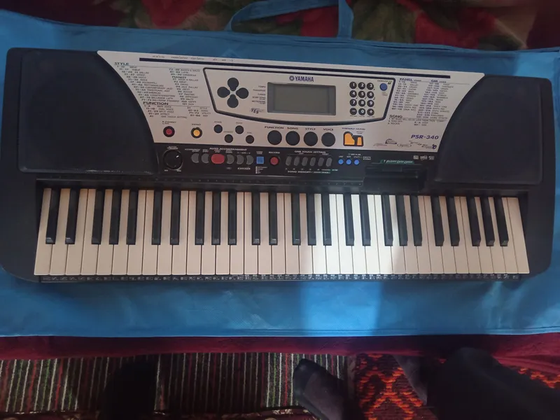 Yamaha soat psr 340 sotiladi 3 Yamaha soat psr 340 sotiladi 3
