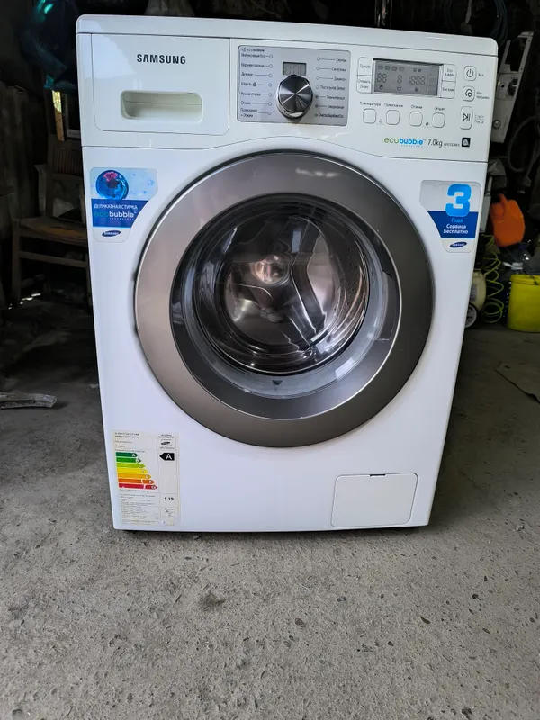 Продам Samsung 7 kg 1200 оборотов отжима.