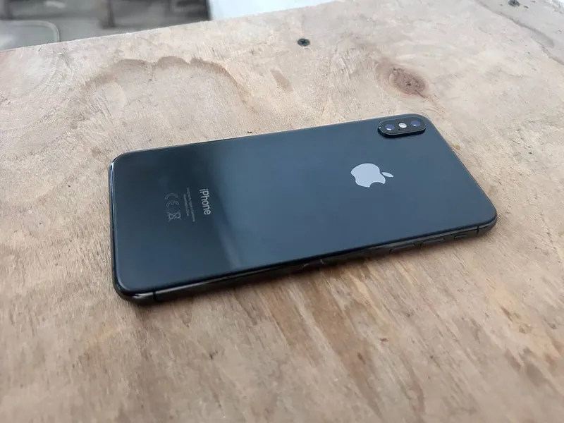 Aksiya IPhone XS max 8 Aksiya IPhone XS max 8