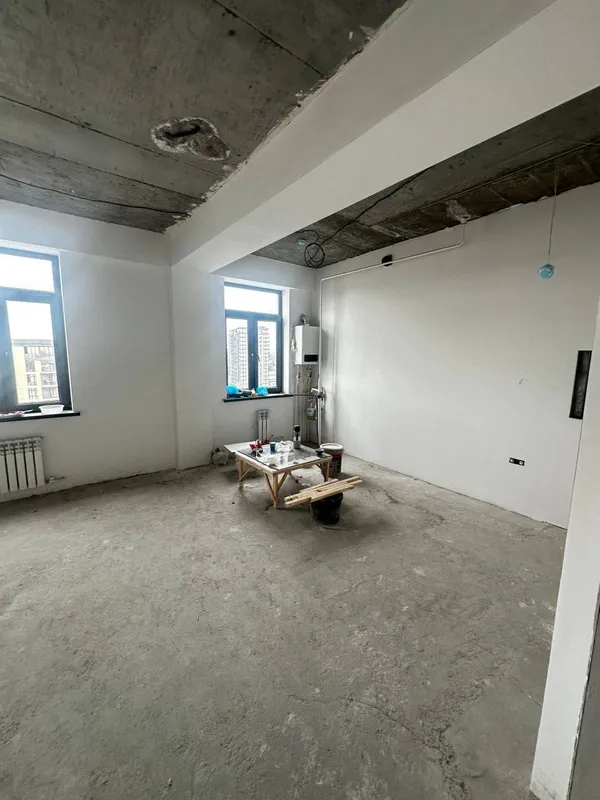 4 xonali kvartira, 130 m2, Yakkasaroy 7