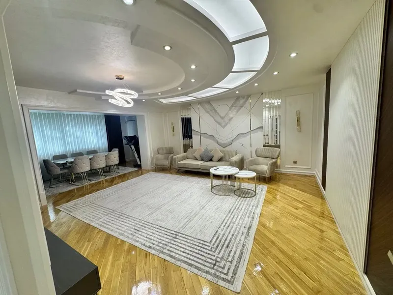 Продаётся 4-комнатная квартира, 230 м², евроремонт, с мебелью и техникой (Чиланзар, метро Хамза) 1