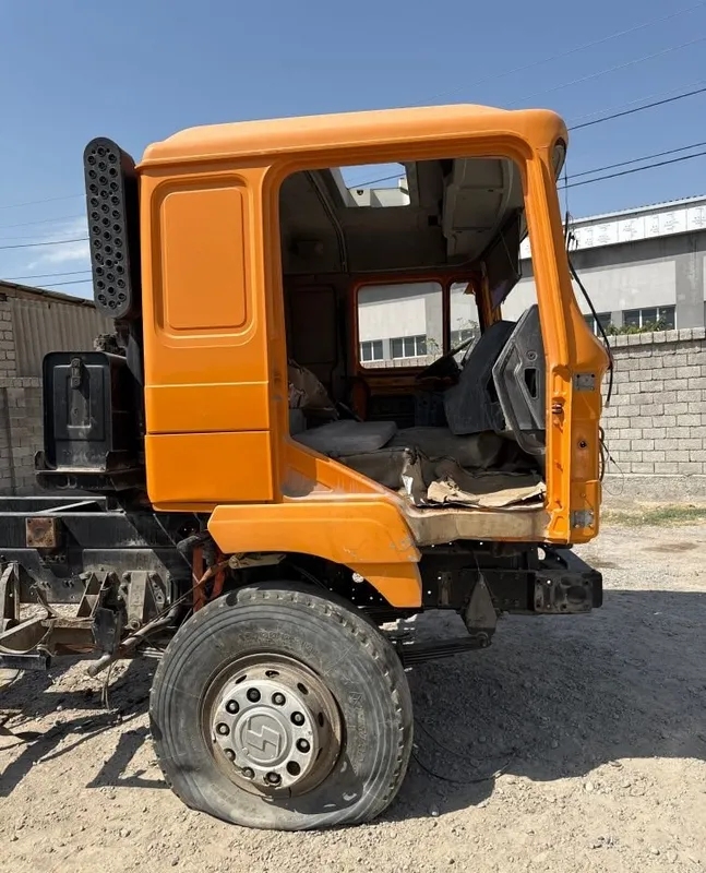 Продаётся кабина Shacman, состояние хорошее 3