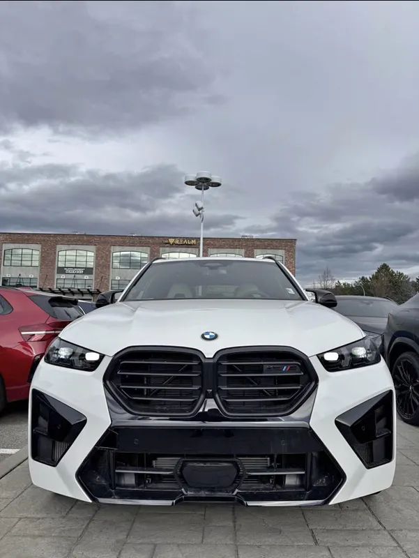 Срочно BMW X5 M Competition 2026 White BMW X5 M Competition Oq salon — фото 1