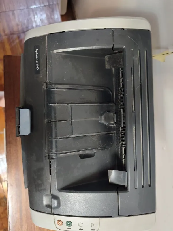 Продам принтер HP 3 Продам принтер HP 3