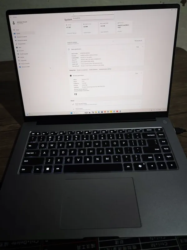 Noutbook Redmi book 16 va Xiaomi 15