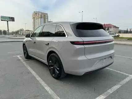 lixiang l6 pro boshlangich 30% tolov bilan nasiya savdo asosida 4