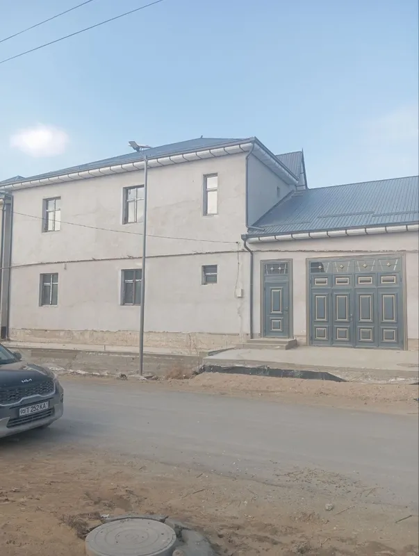 Ханторе тарепте 2 этажлы уй сатылады
