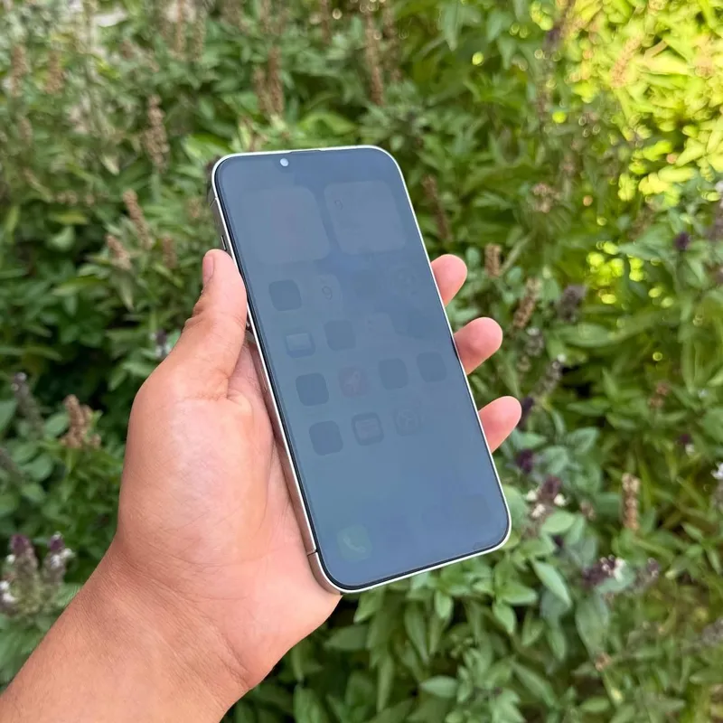 IPhone 13 Pro Max karobkalik 3 IPhone 13 Pro Max karobkalik 3