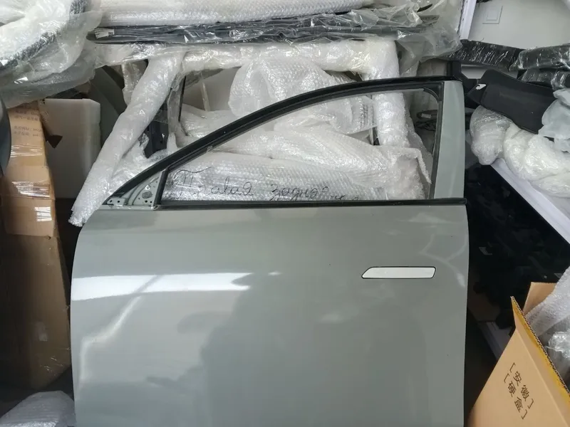 old va Orqa o'ng hamda chap  eshik Dongfeng EP 008 4