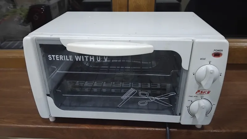 UV sterilizator