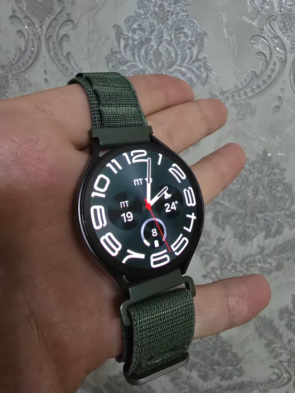 Galaxy Watch 6 47 mm, чёрные + 3 ремешки бонус