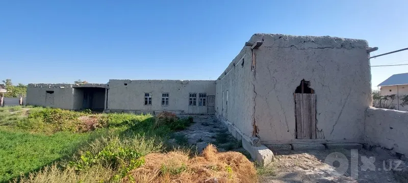 Yer uchaskasi sotiladi, 3 Yer uchaskasi sotiladi, 3