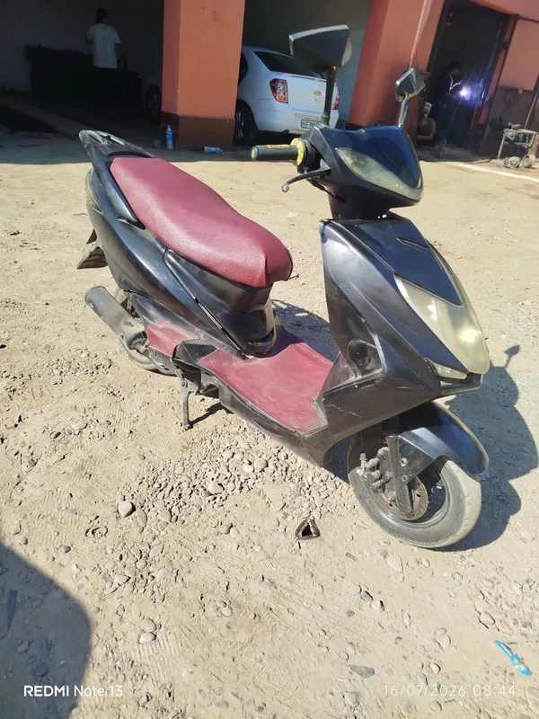 Benzenli skuter 150 cub xolati yaxshi 1 Benzenli skuter 150 cub xolati yaxshi 1