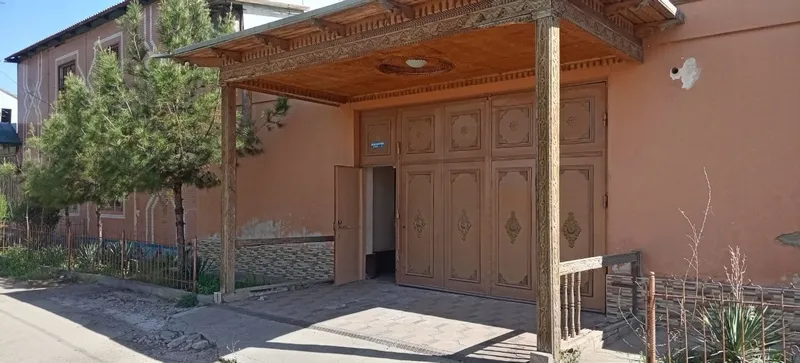 Ховли сотилади(продается срочно)