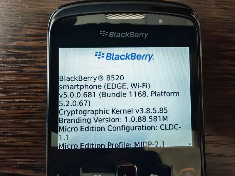 BlackBerry Curve 8520 — фото 2