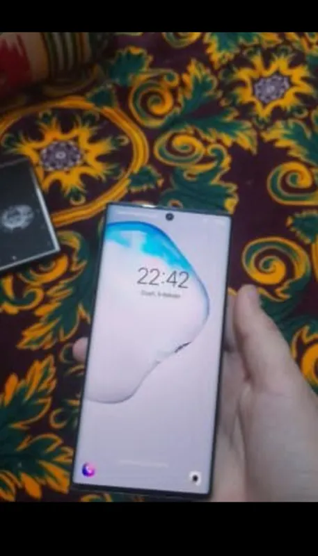 Samsung note 10 5g holati yaxshi 3