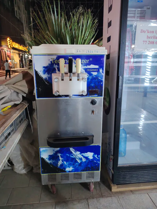 Аппарат для мороженого 380w