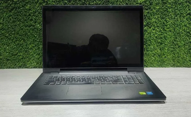 Ноутбук Dell Inspiron 5749 / i7-5500U /8ГБ /240ГБ/ Nvidia GeForge 840M