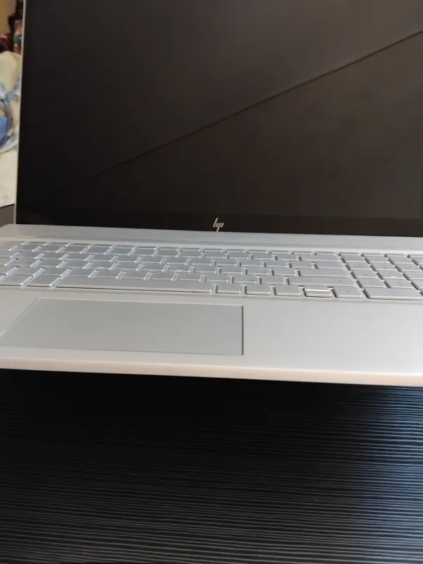 HP enwy 17 3