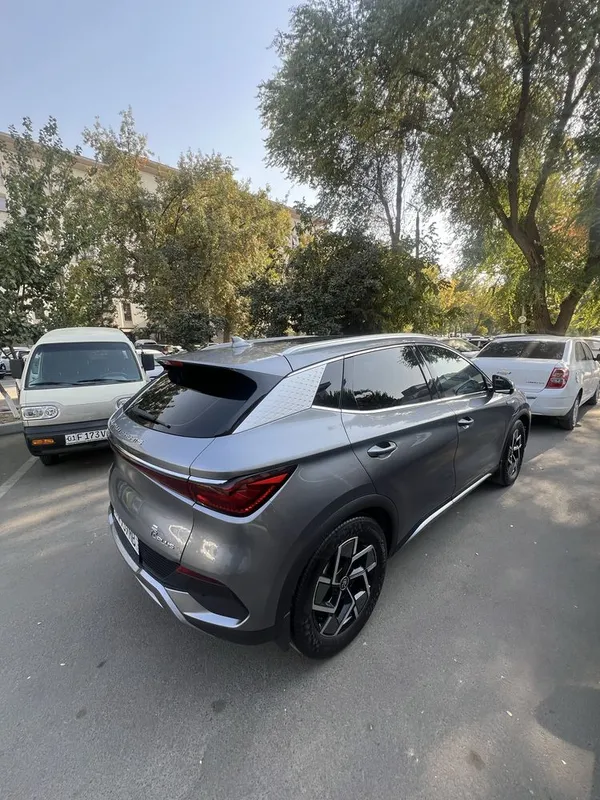 Byd yuan Plus 4 pazitsiya — фото 2