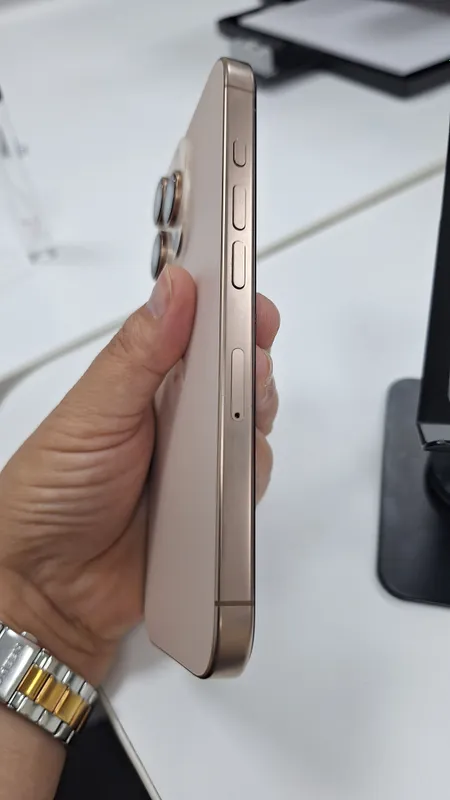 iPhone 16 pro 128Gb 850$ 2 iPhone 16 pro 128Gb 850$ 2