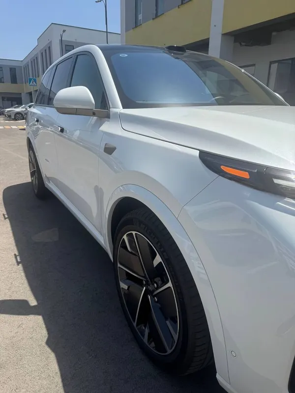 Li9 ultra restyling 2