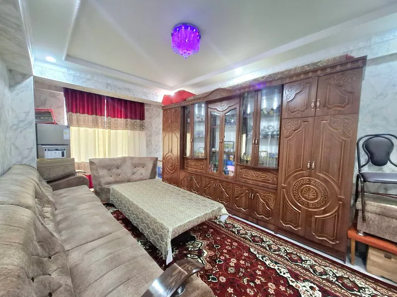 Rudakiy koʻchasi kirpichka 3 xonali Luks kv